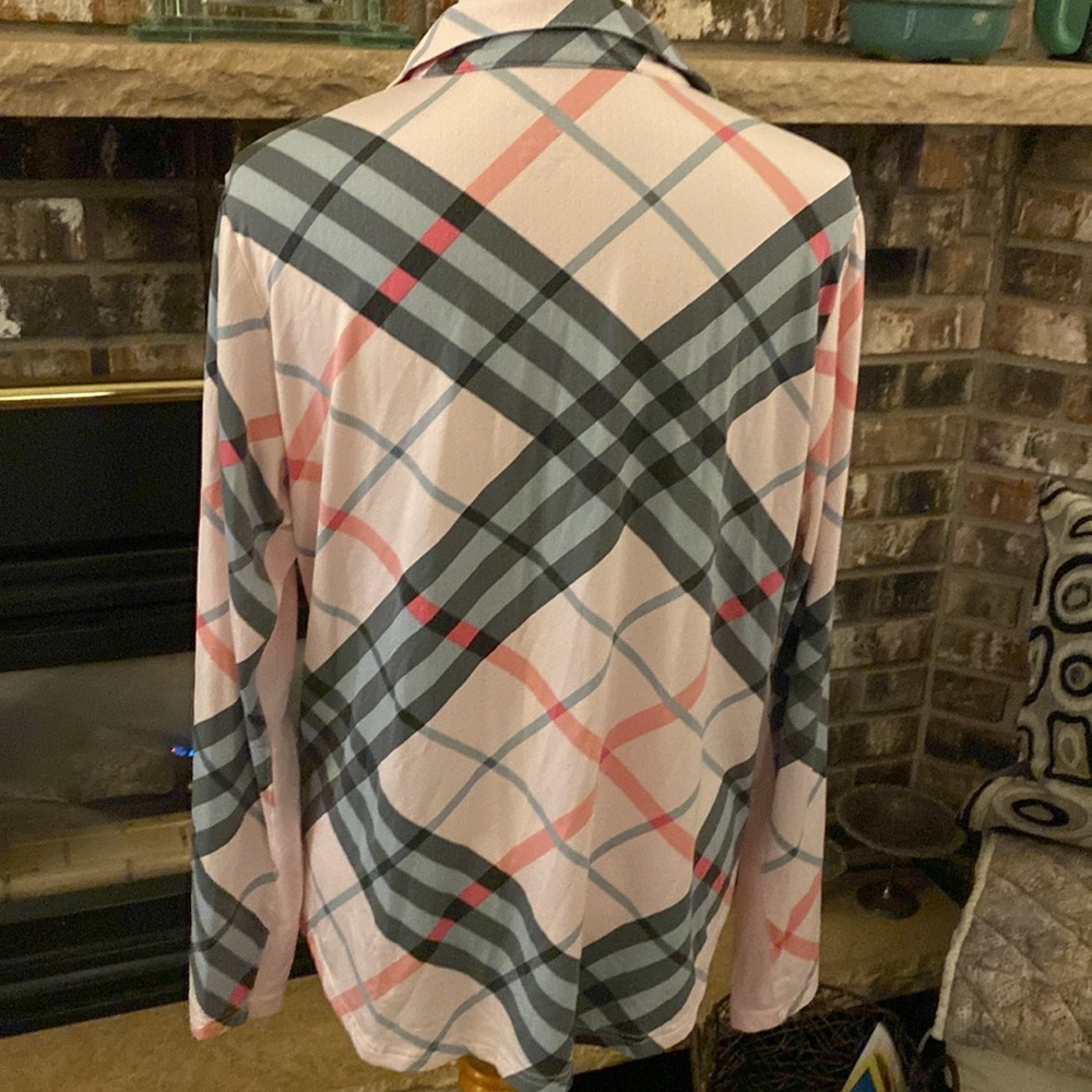 SAN SOLEIL UPF 50 long sleeved top shirt. Fun pink and gray diagonal plaid. - Picture 5 of 10